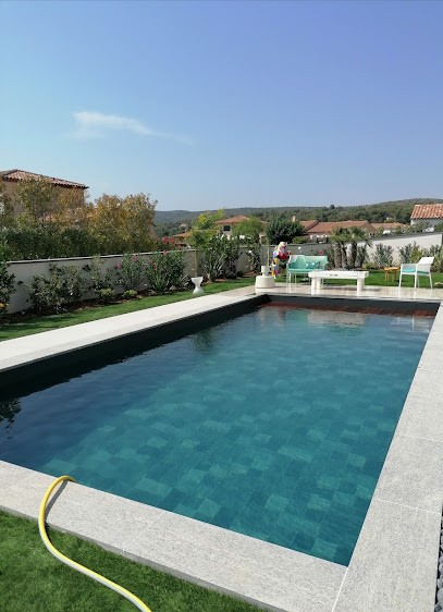 Entreprise Addario Et Fils Piscines Jean Pierre, Artisan en Travaux Généraux et Rénovation à Trets